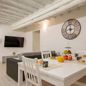 Casa Alice - Elegant In The Centre Of The Siena